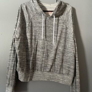sweatshirt no tags never worn